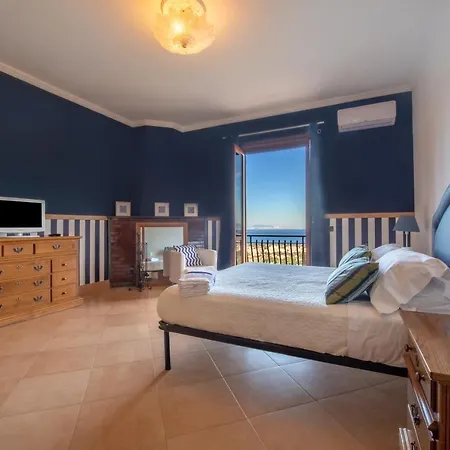 Casa vacanze Maison Ferrella *